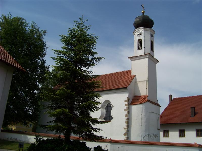 Kirche St. Petrus in Trieching