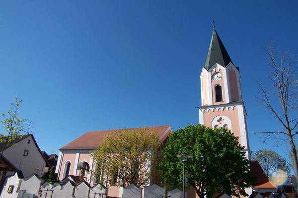 Pfarrkirche St. Georg Großköllnbach